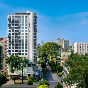 Novotel Saigon Centre - Valentine Package Offer Available Hô Chi Minh-Ville